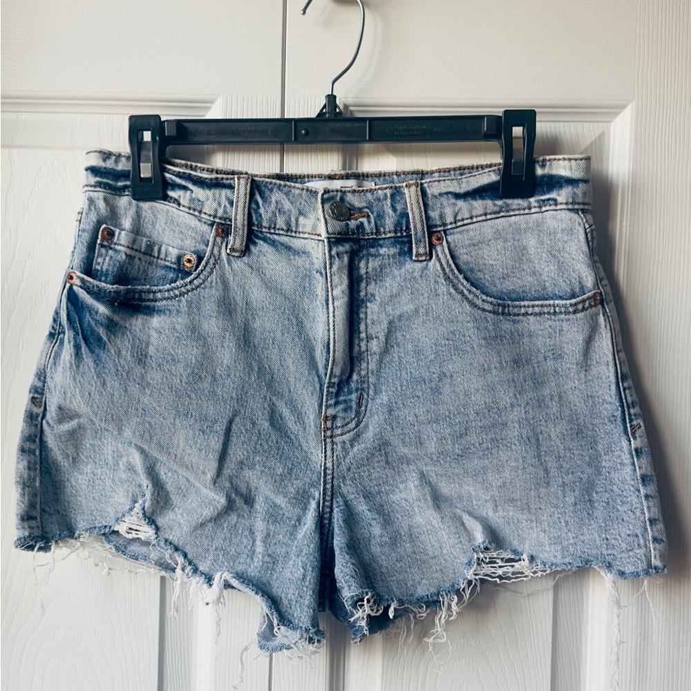 DAZE Tough Love Denim Shorts Size 29 - Picture 5 of 12